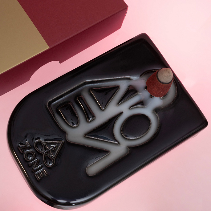 картинка Подставка Стелющийся дым. Люби от магазина EMPIRE ZONE 